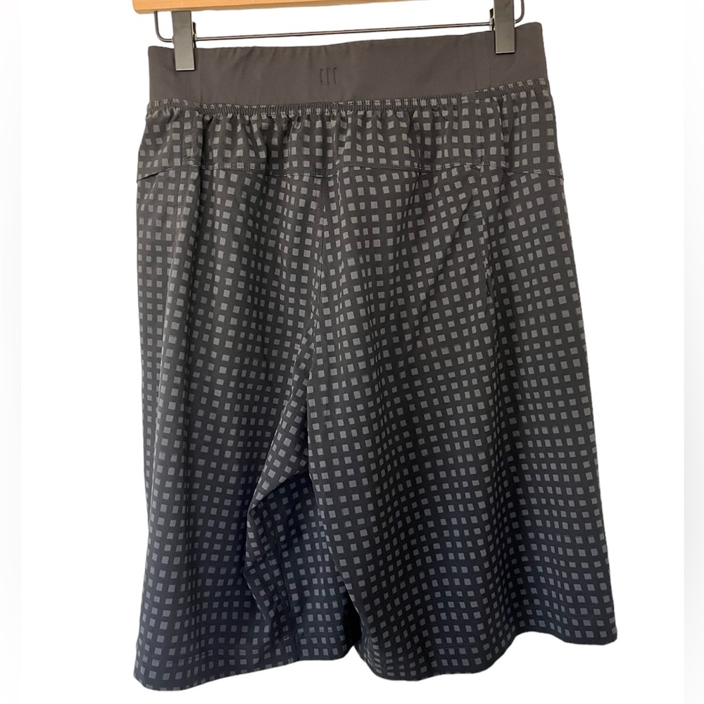 Lululemon Unlined Core Athletic Sport Shorts - image 2